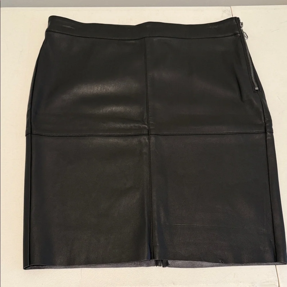 NWT Faux Leather Black PencilSkirt Panel Detail Hip Zipper Modern Preppy Retro M